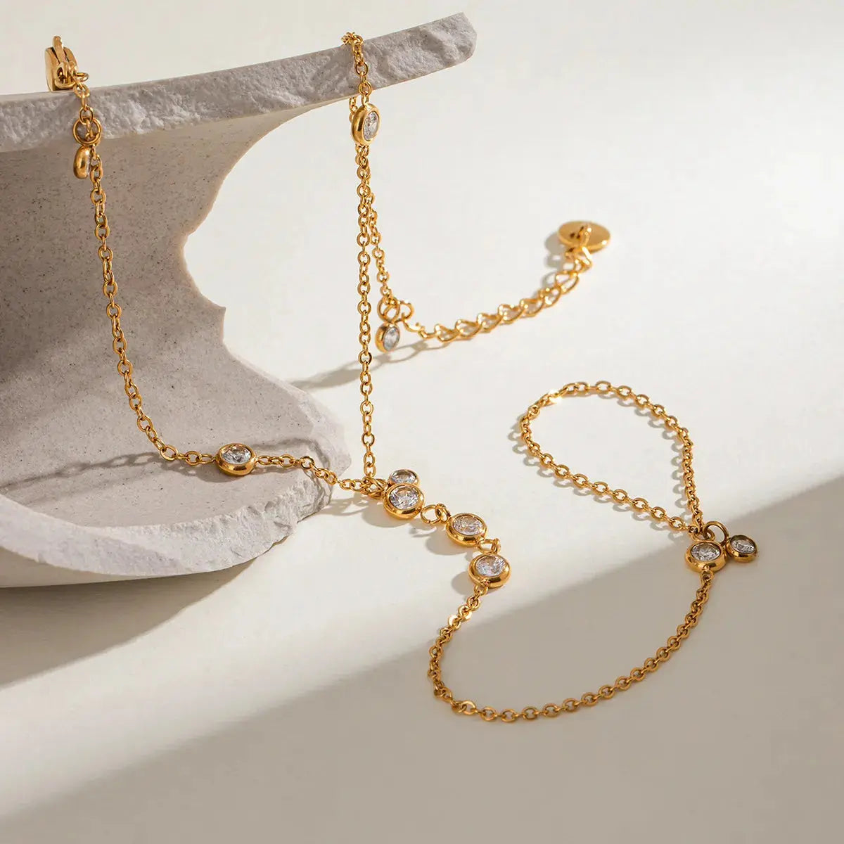 18K Gold-Plated Inlaid Rhinestone Chain Bracelet - Femlinza