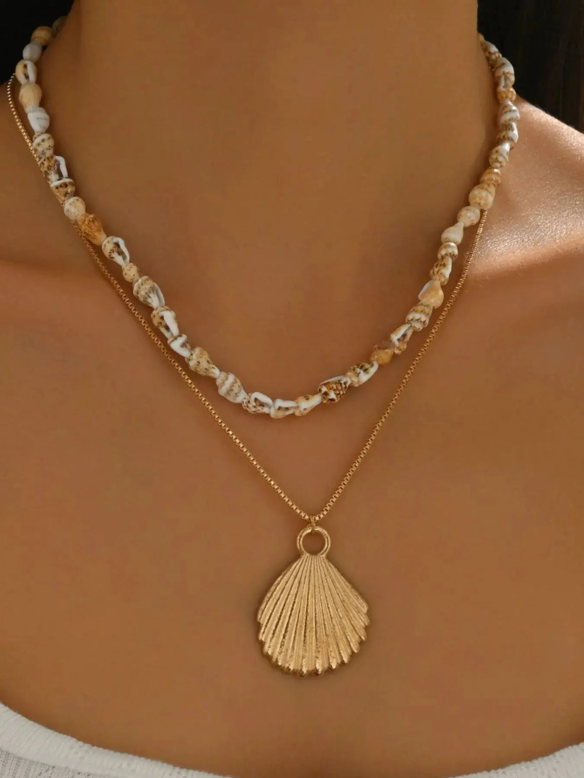 18K Gold-Plated Shell Layered Shell Pendant Necklace - Femlinza