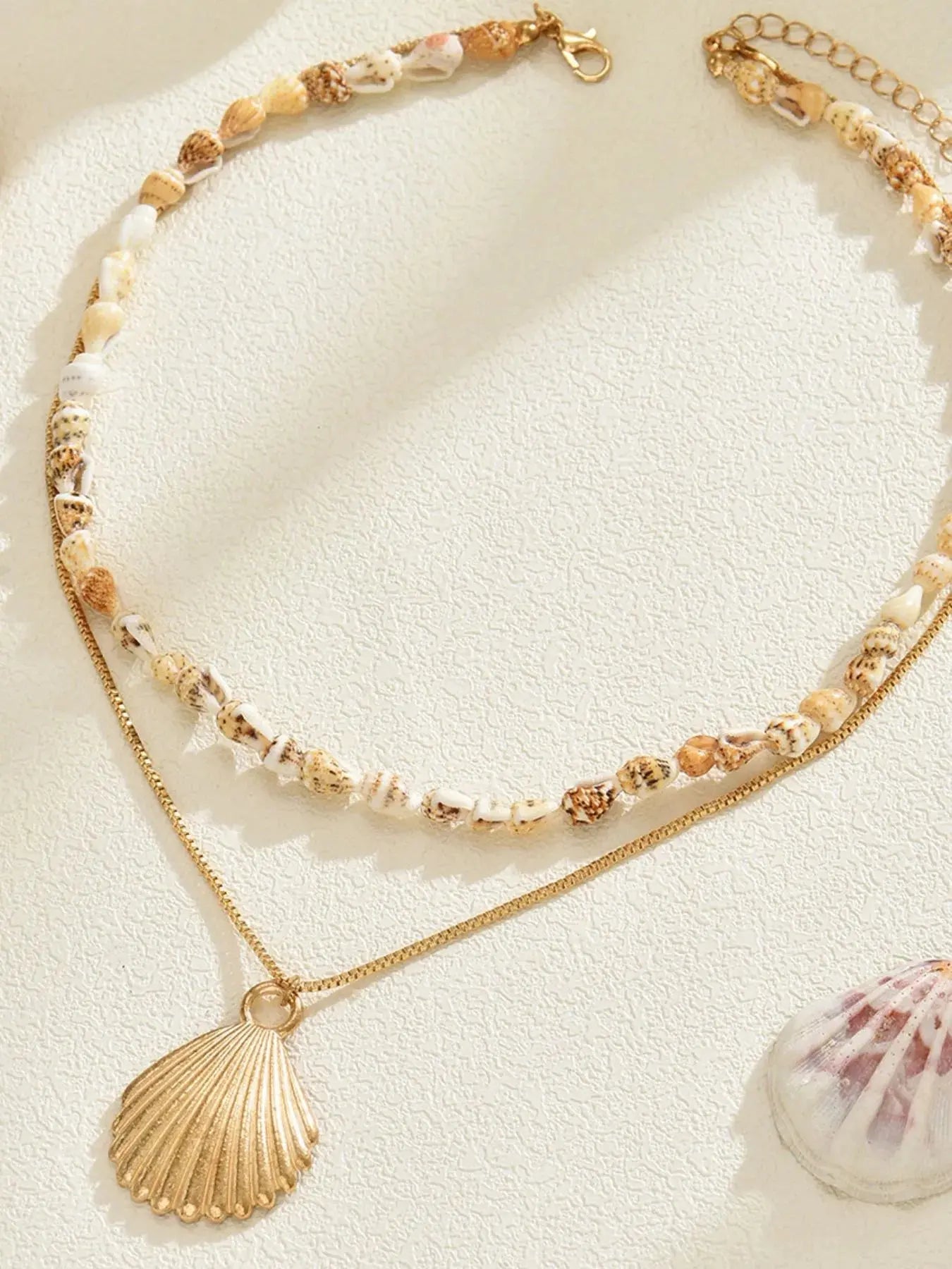 18K Gold-Plated Shell Layered Shell Pendant Necklace - Femlinza