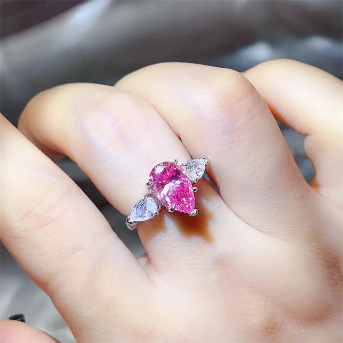 2 Carat 925 Sterling Silver Moissanite Ring - Femlinza