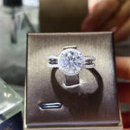 2 Carat 925 Sterling Silver Moissanite Ring - Femlinza