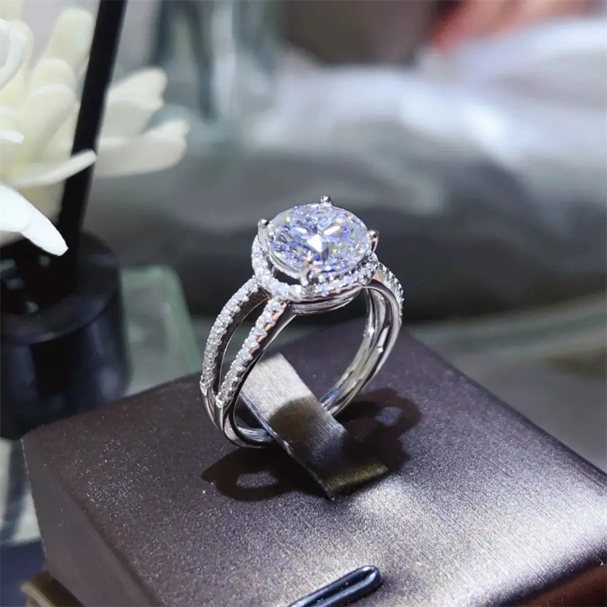 2 Carat 925 Sterling Silver Moissanite Ring - Femlinza