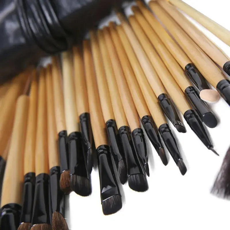 Gift Bag Of  24 pcs Makeup Brush Sets Professional Cosmetics Brushes Eyebrow Powder Foundation Shadows Pinceaux Make Up Tools - Femlinza