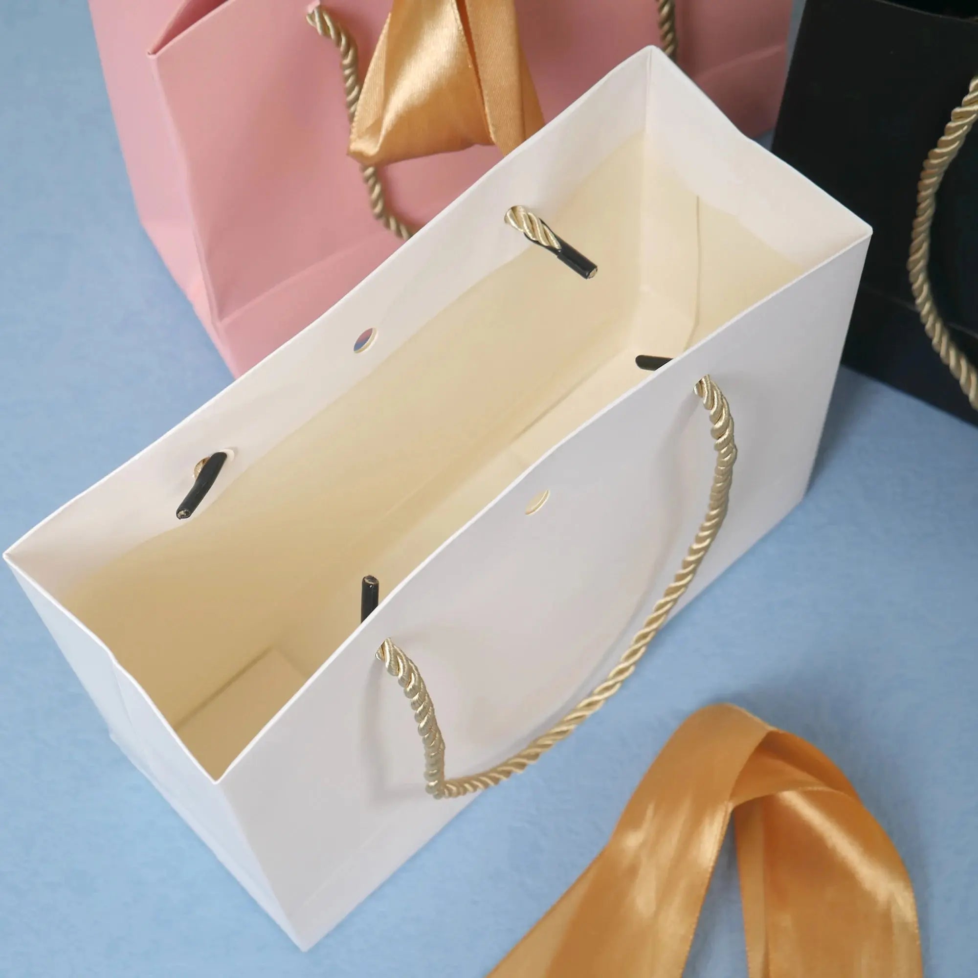 Gift Bags With Handles Paper Party Favor Handbag Bow Ribbon Jewelry Packing Birthday Wedding Graduation Celebration Present Wrap - Femlinza