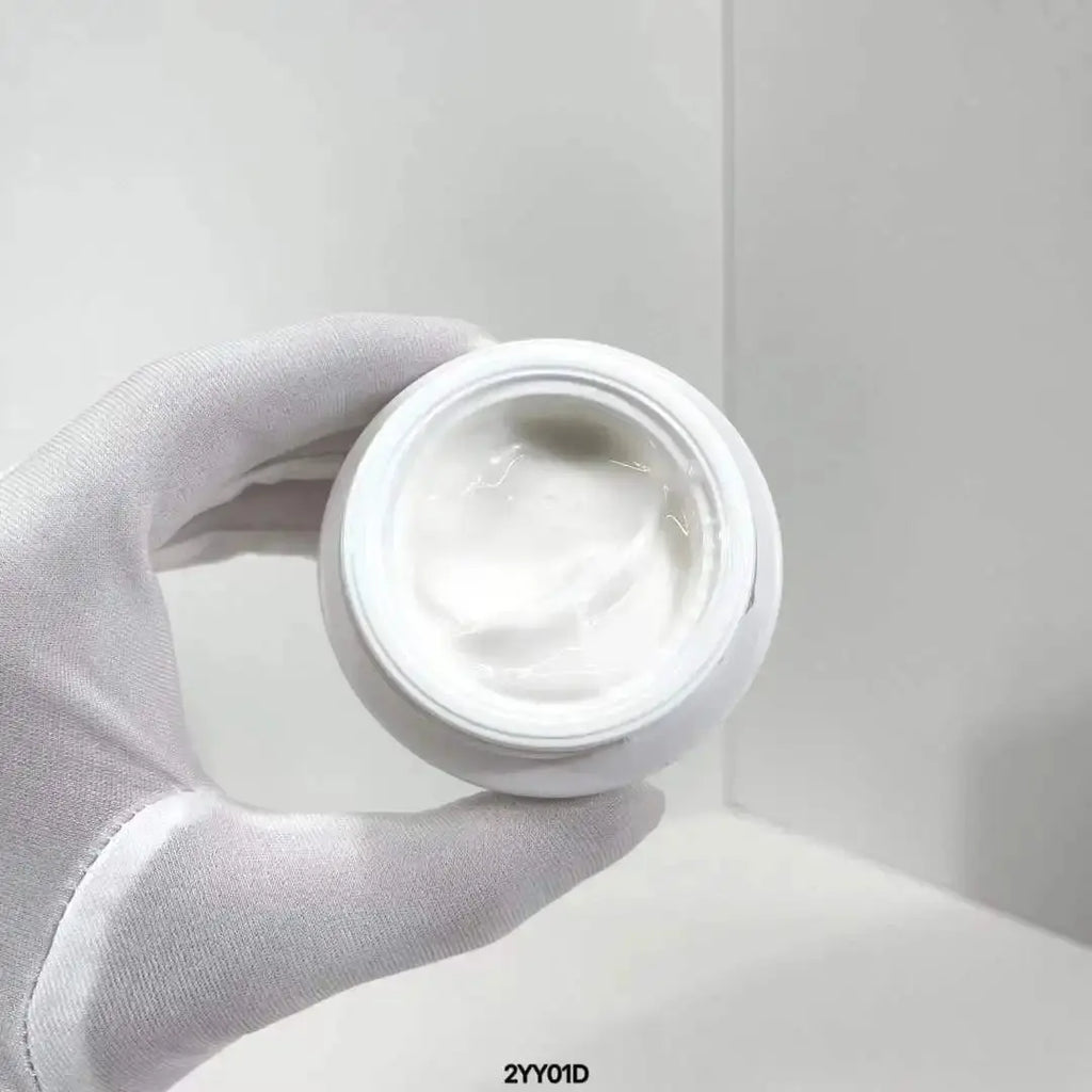 GOOD HYDRATING AND SOOTHING SKINCARE PROGRAM DAY CREAM AND NIGHT CREAM - Femlinza