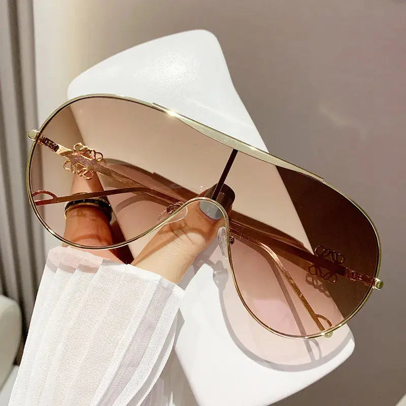 Gradient Aviator Sunglasses - Femlinza