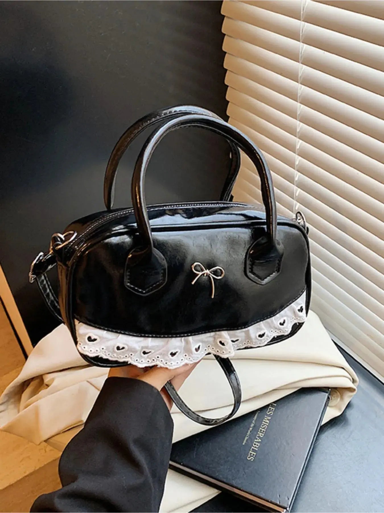 Lace Detail Bow Crossbody Bag - Femlinza