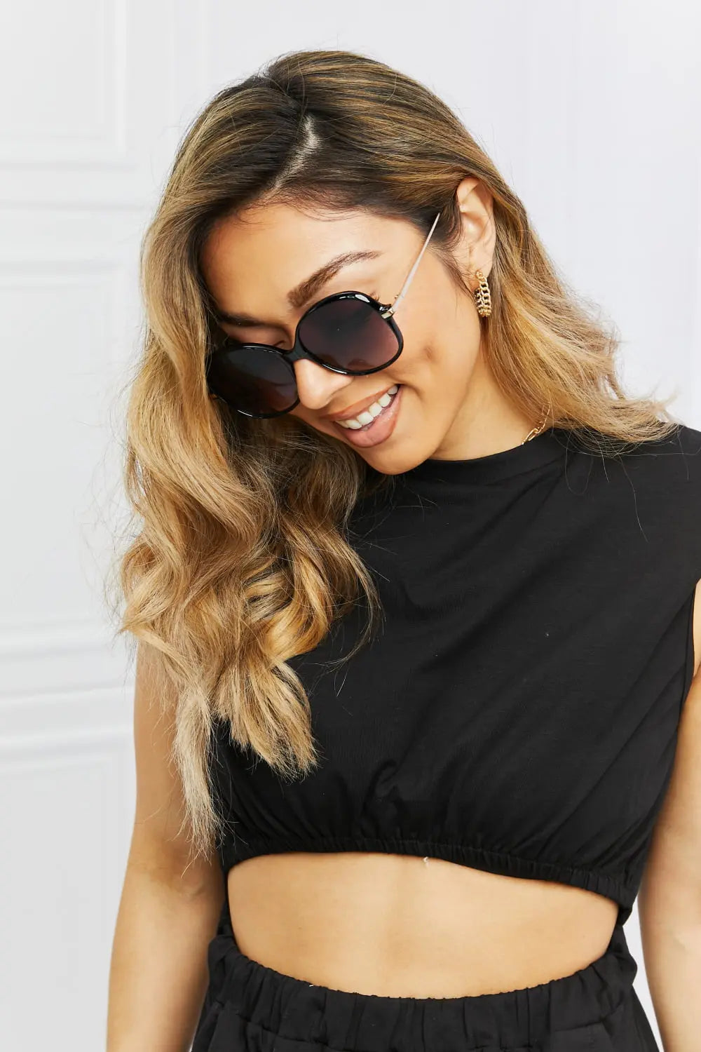 Metal-Plastic Hybrid Full Rim Sunglasses - Femlinza