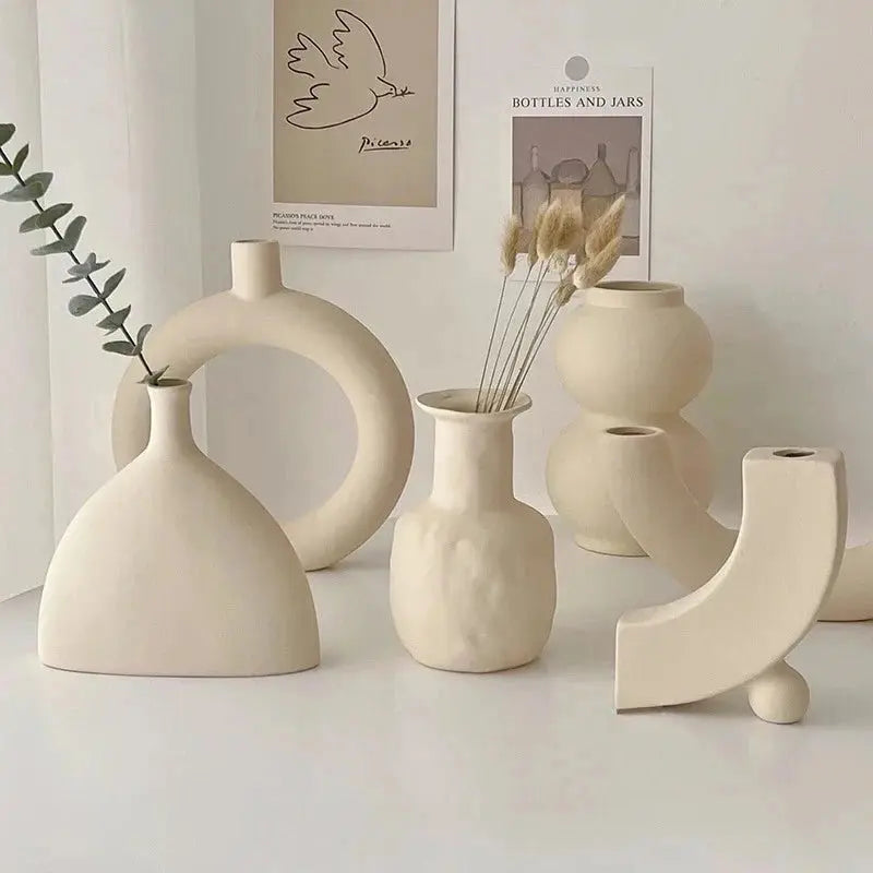 Modern Ceramic Art Vase – Minimalist Desktop & Home Decoration - Femlinza