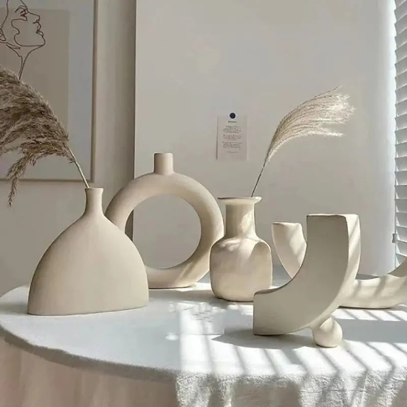 Modern Ceramic Art Vase – Minimalist Desktop & Home Decoration - Femlinza