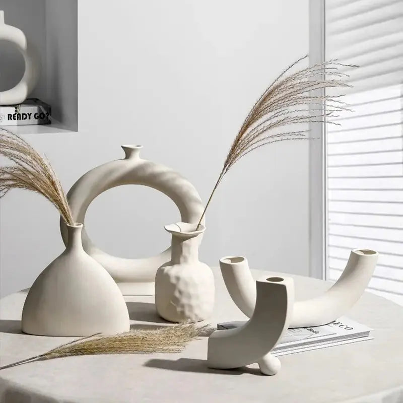 Modern Ceramic Art Vase – Minimalist Home & Desktop Decoration - Femlinza