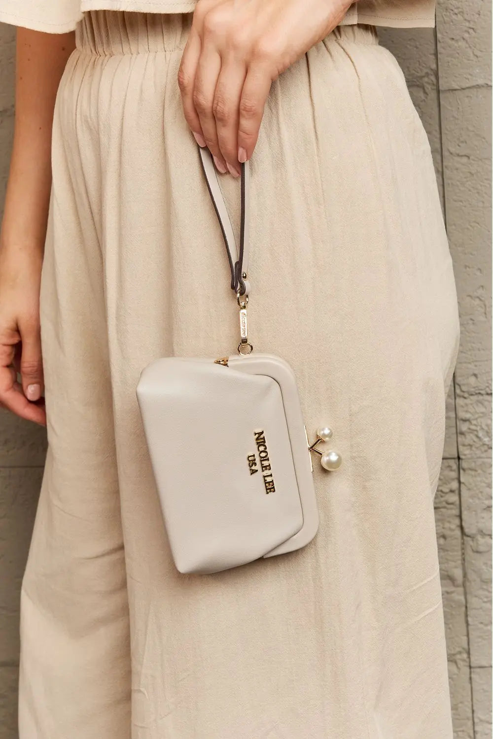 Nicole Lee USA Elise Pearl Coin Purse - Femlinza