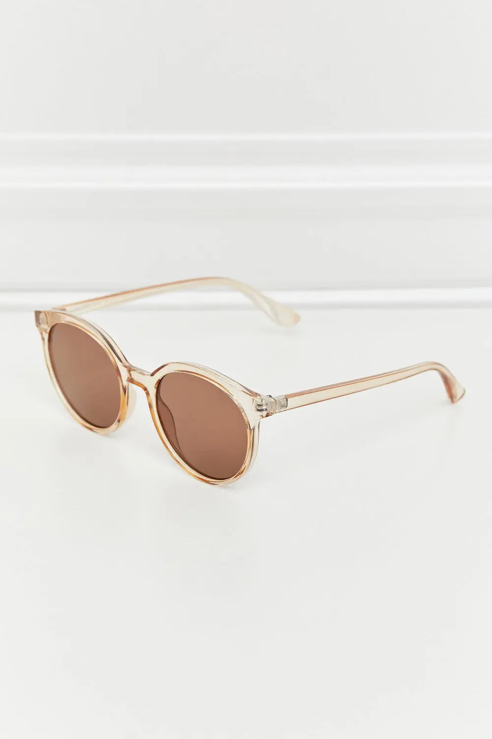 Round Full Rim Polycarbonate Frame Sunglasses - Femlinza