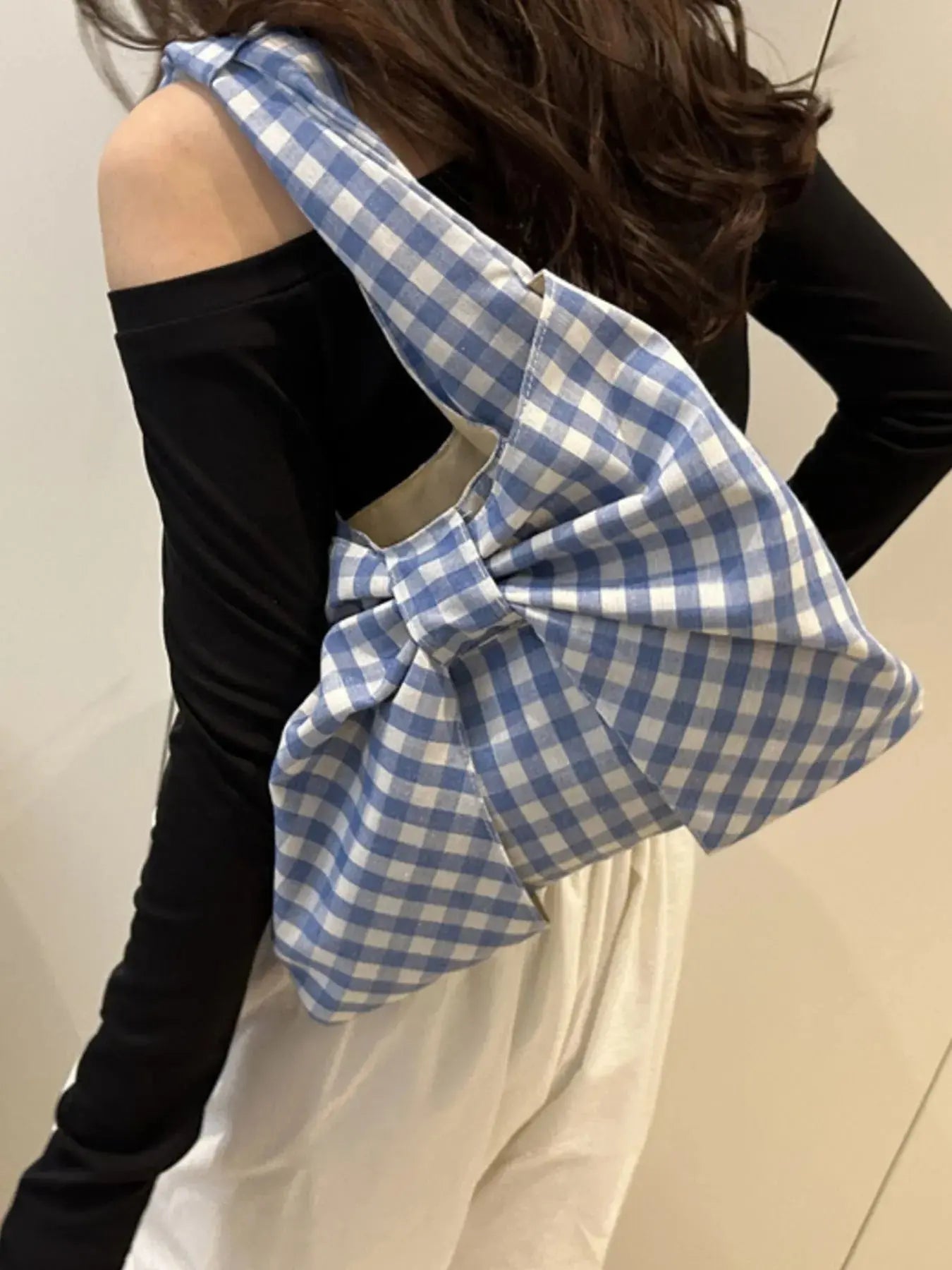 Ruched Bow Shoulder Bag - Femlinza