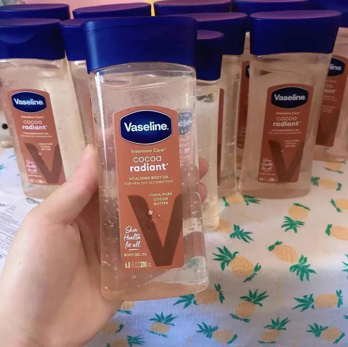 Vaselin Body Care Oil Brightens Skin Tone Improves Dull and Dry Skin Deeply Nourishes and Moisturizes Body Gel Oil 200ml - Femlinza