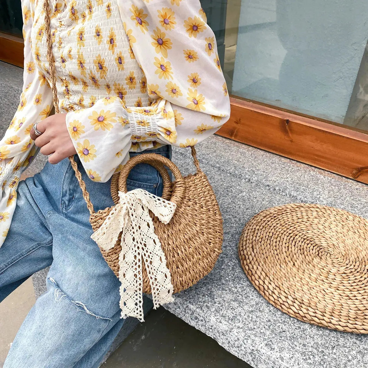 Woven Straw Crossbody Bag - Femlinza